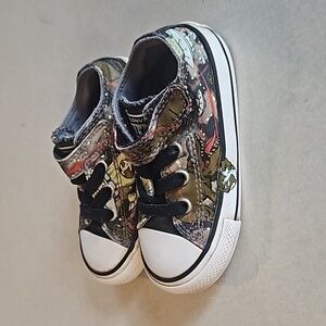 Dinosaur baby Converse Sneakers